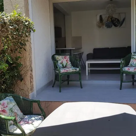 Tres Bel A 150 Metres Des Plages Avec Jardin Prive Et Parking Dans Securisee Apartmán