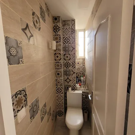 Appartement Tres Bel A 150 Metres Des Plages Avec Jardin Prive Et Parking Dans Securisee Collioure